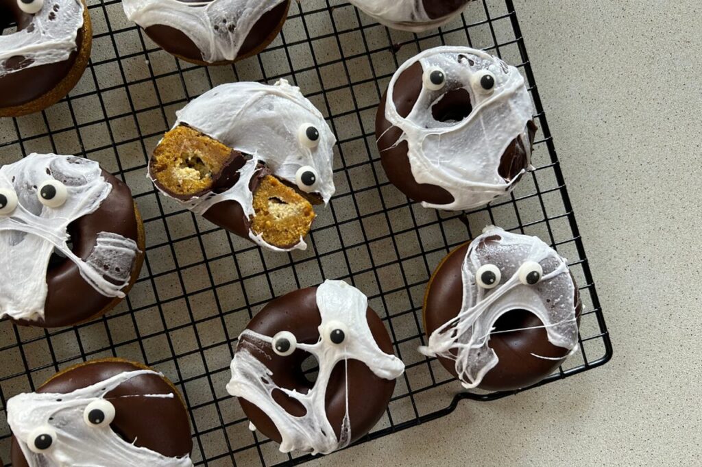 Pieczone donuty z dynią i przyprawami korzennymi