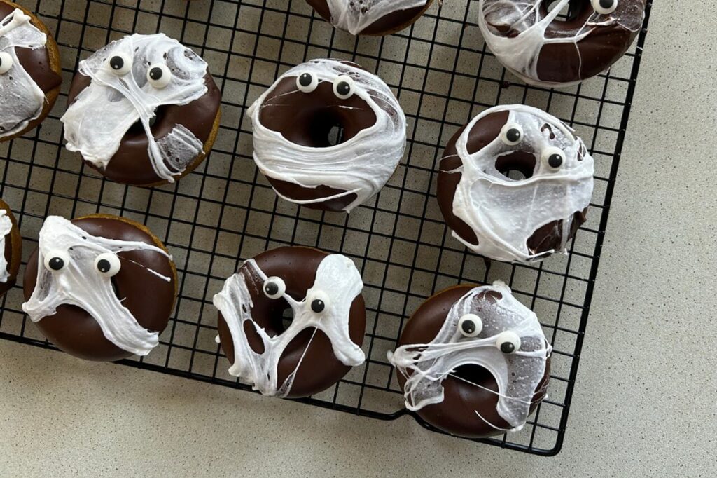 Pieczone donuty z dynią i przyprawami korzennymi