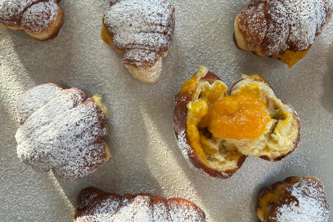 Pączki z kremem patissiere i pomarańczą