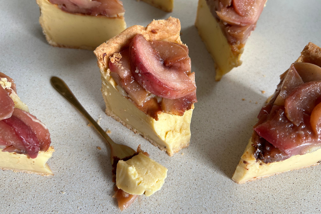 Flan z karmelizowanymi brzoskwiniami